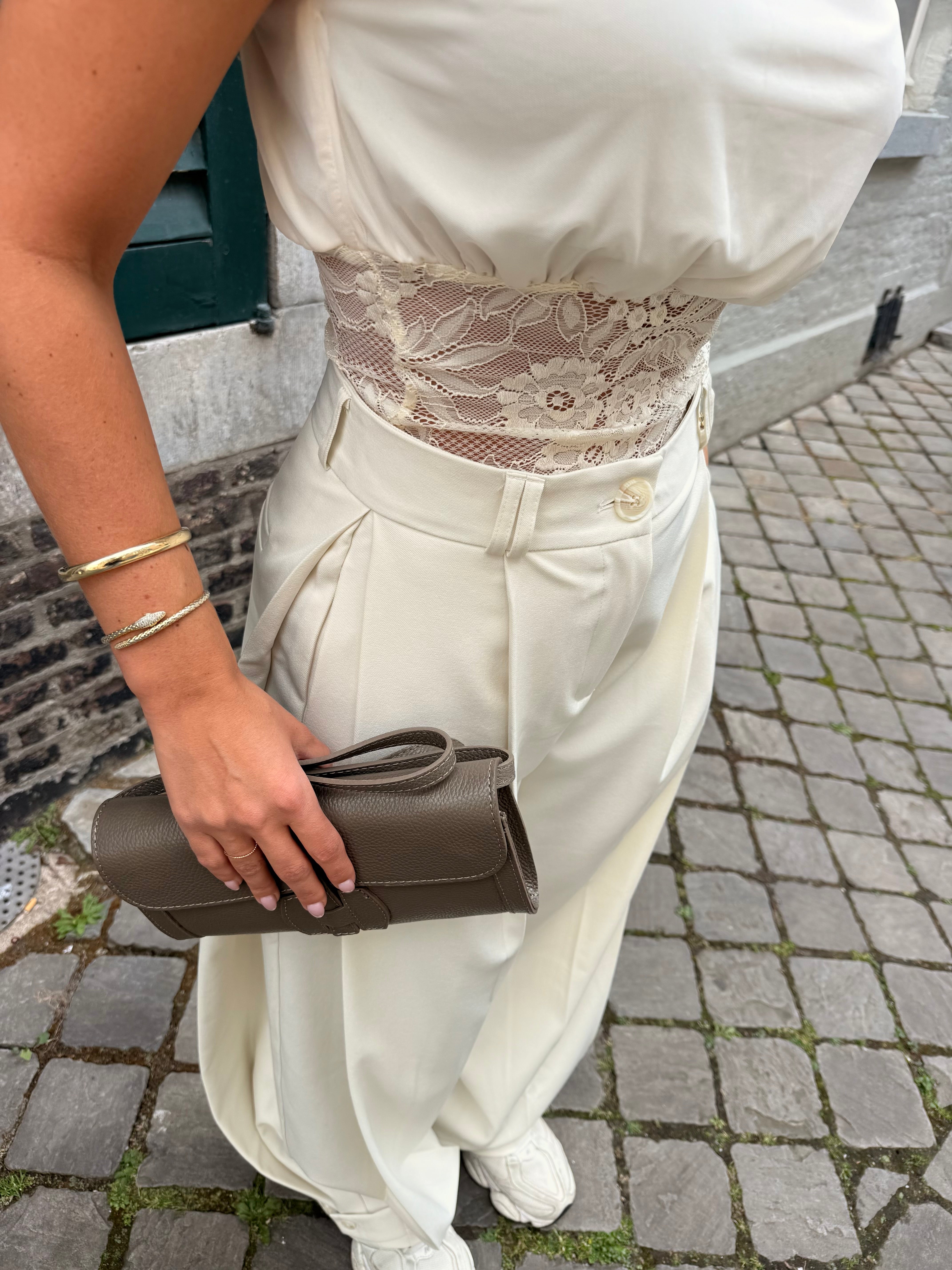 Lace top | Off -shoulder