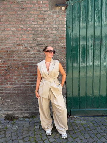 Belted gilet