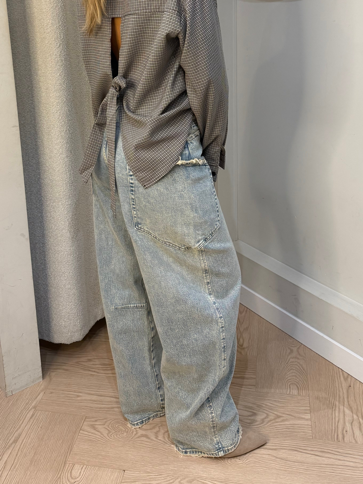 Your favorite baggy balloon jeans