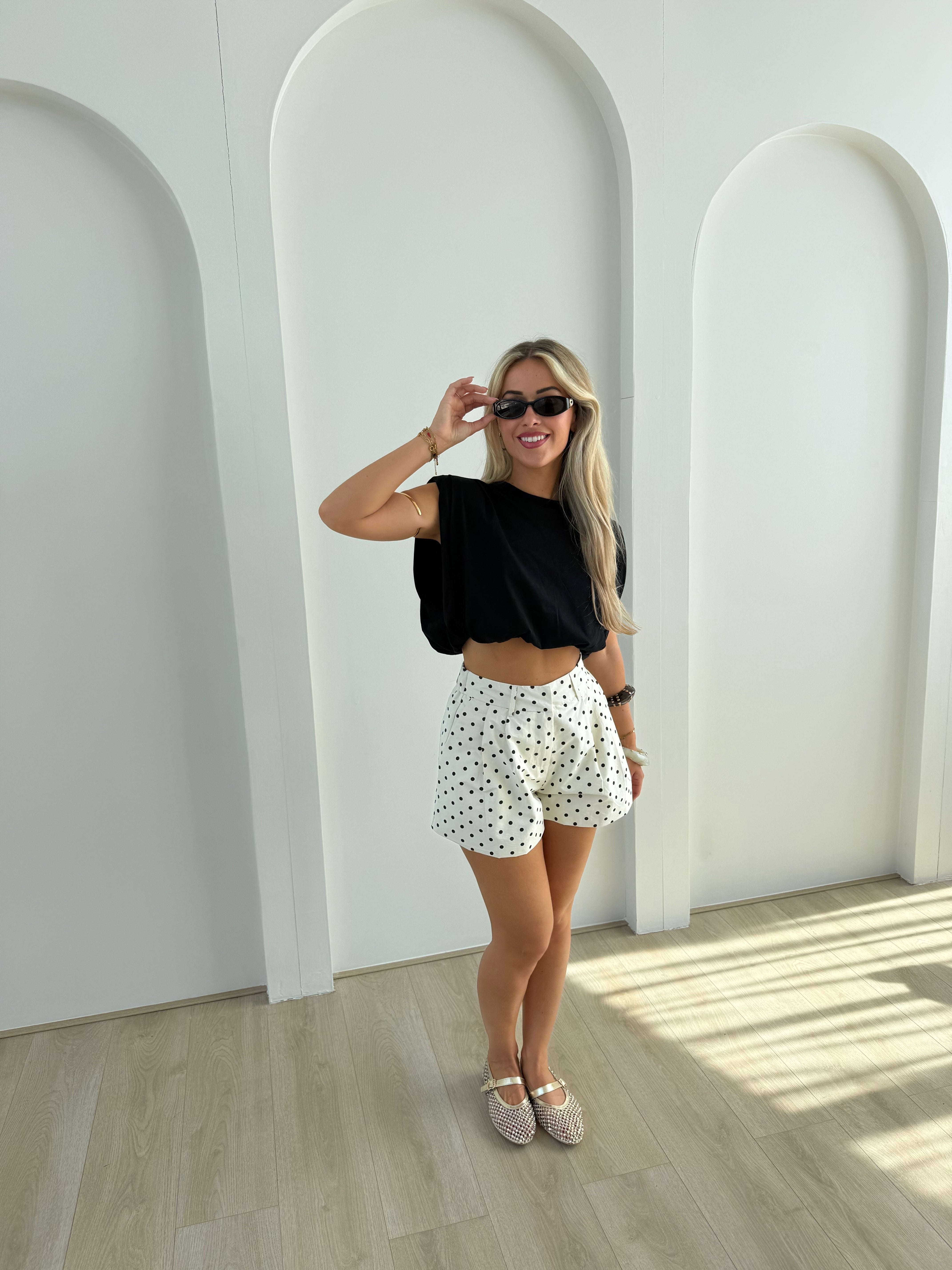 Short | Dots wit