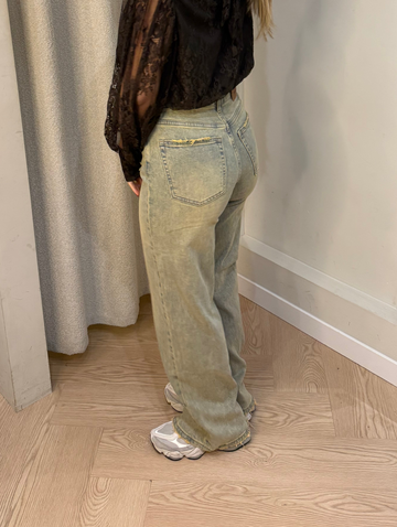 Dirty washed jeans