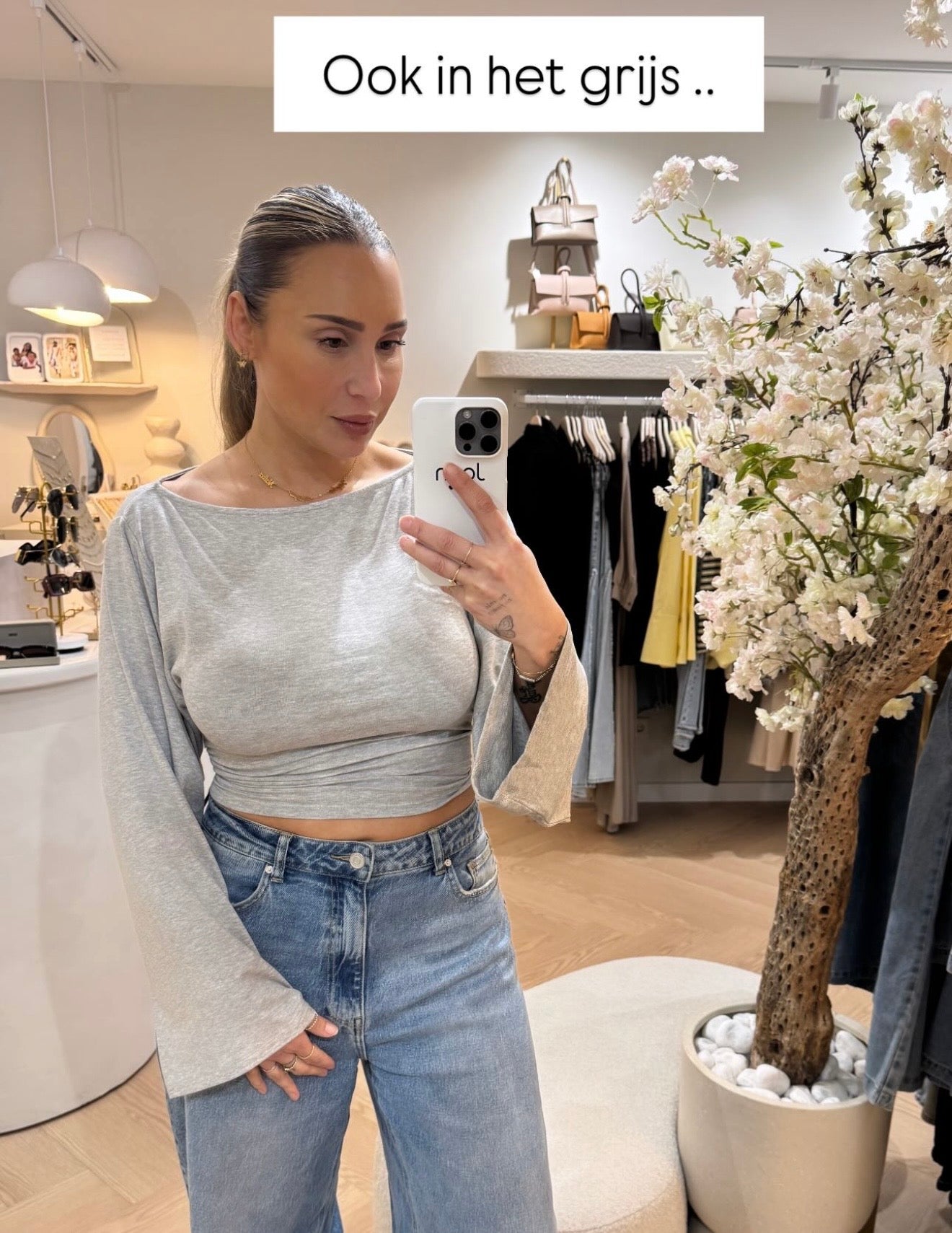 Tie-back top