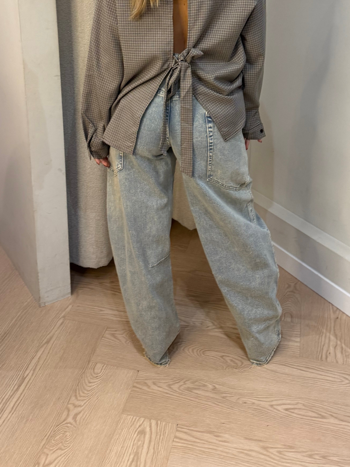 Your favorite baggy balloon jeans