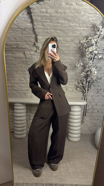 Hourglass blazer |Bruin