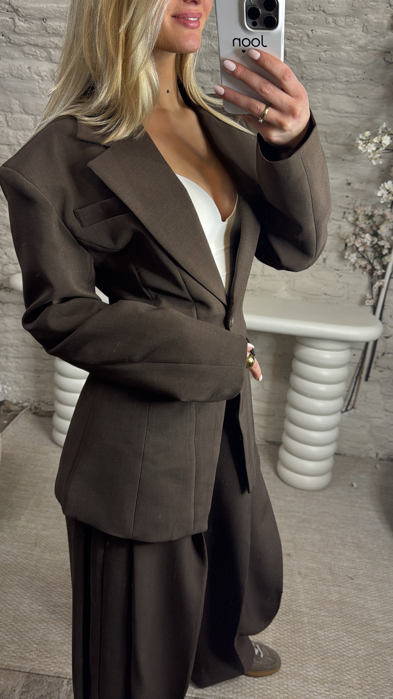 Hourglass blazer |Bruin