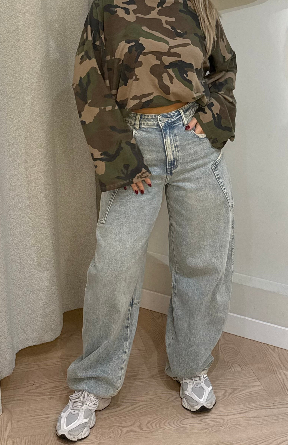 Your favorite baggy balloon jeans
